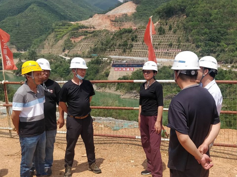 1589771138211716.jpg 4张联红现场指导.jpg